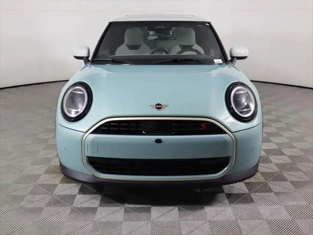Used 2026 Ocean Wave Green Metallic MINI Iconic image 3