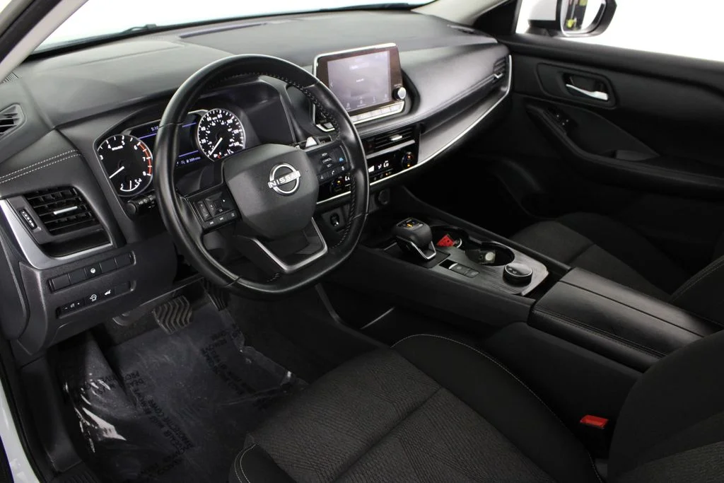 Certified Used 2025 White Nissan SV image 20