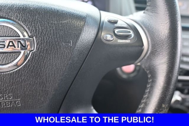 Used 2014 Silver Nissan SV image 16