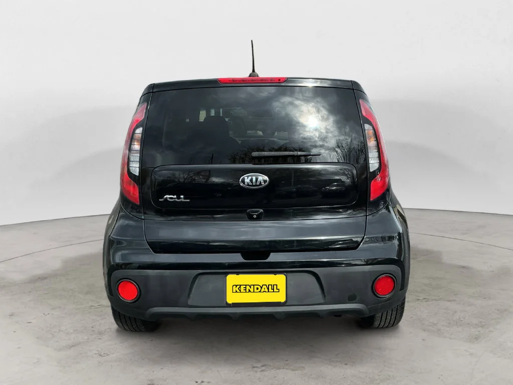 Used 2019 Black Kia Base image 6