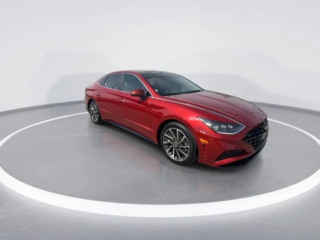 Used 2023 Red Hyundai Limited image 2