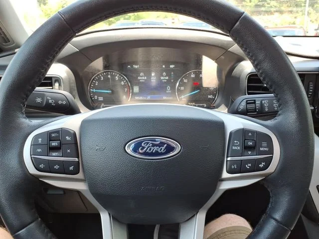 Used 2023 White Ford XLT image 28