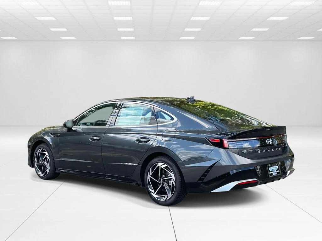 New 2026 Gray Hyundai SEL Sport image 4