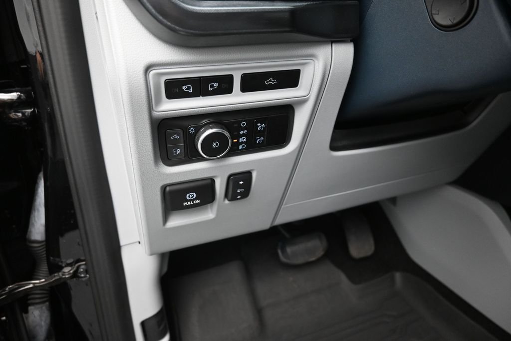 Used 2023 Black Ford Limited image 13