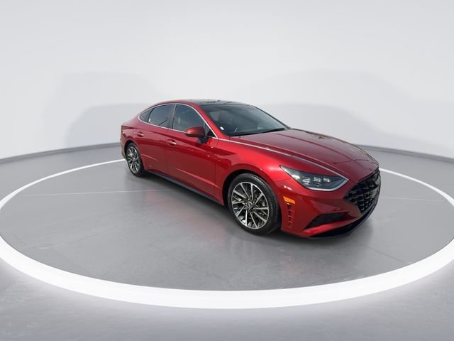 Used 2023 Red Hyundai Limited image 2