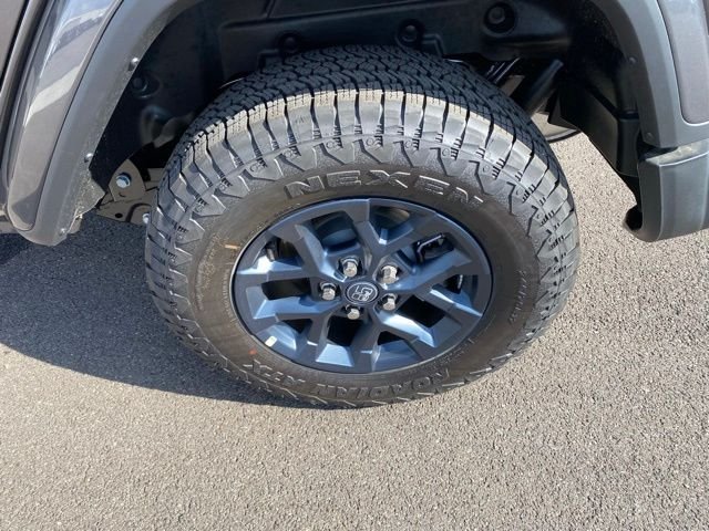 New 2026 Granite Crystal Metallic Clear-Coat Exterior Paint Jeep 85th Anniversary Edition image 23