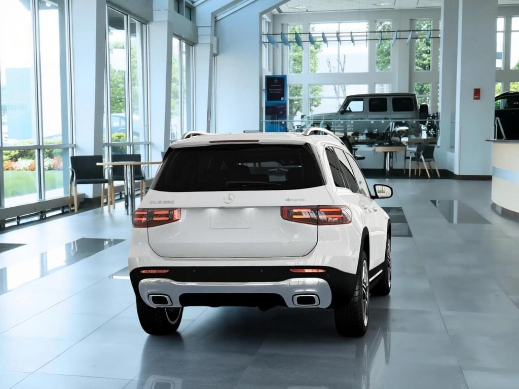 New 2026 Polar White Mercedes-Benz GLB 250 image 23