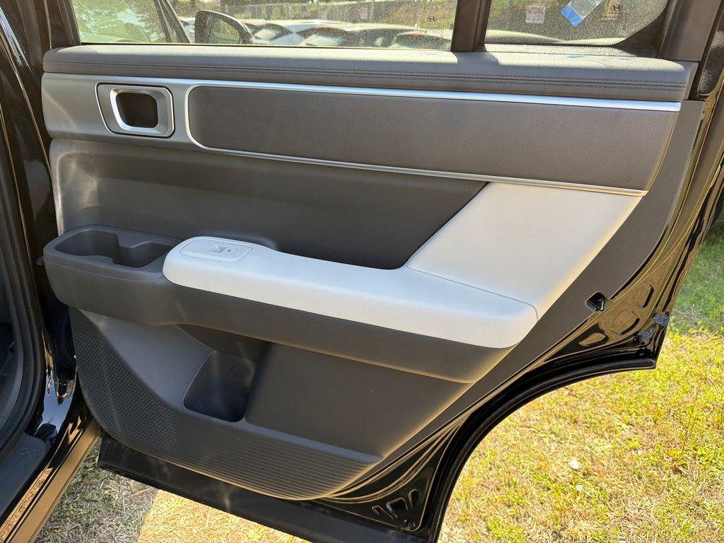 2026 Hyundai Santa Fe SE - Photo 16