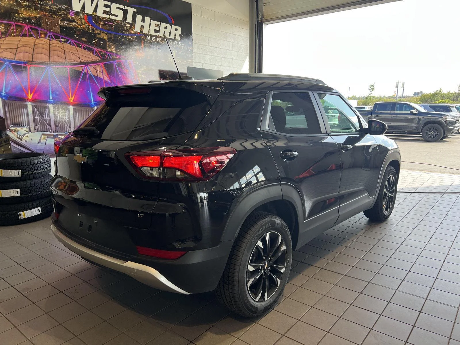 Used 2023 Mosaic Black Metallic Chevrolet LT image 7