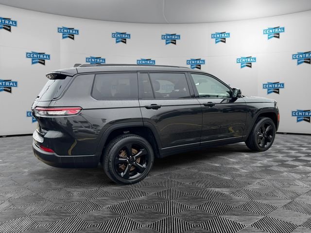 Used 2023 Gray Jeep Limited image 6