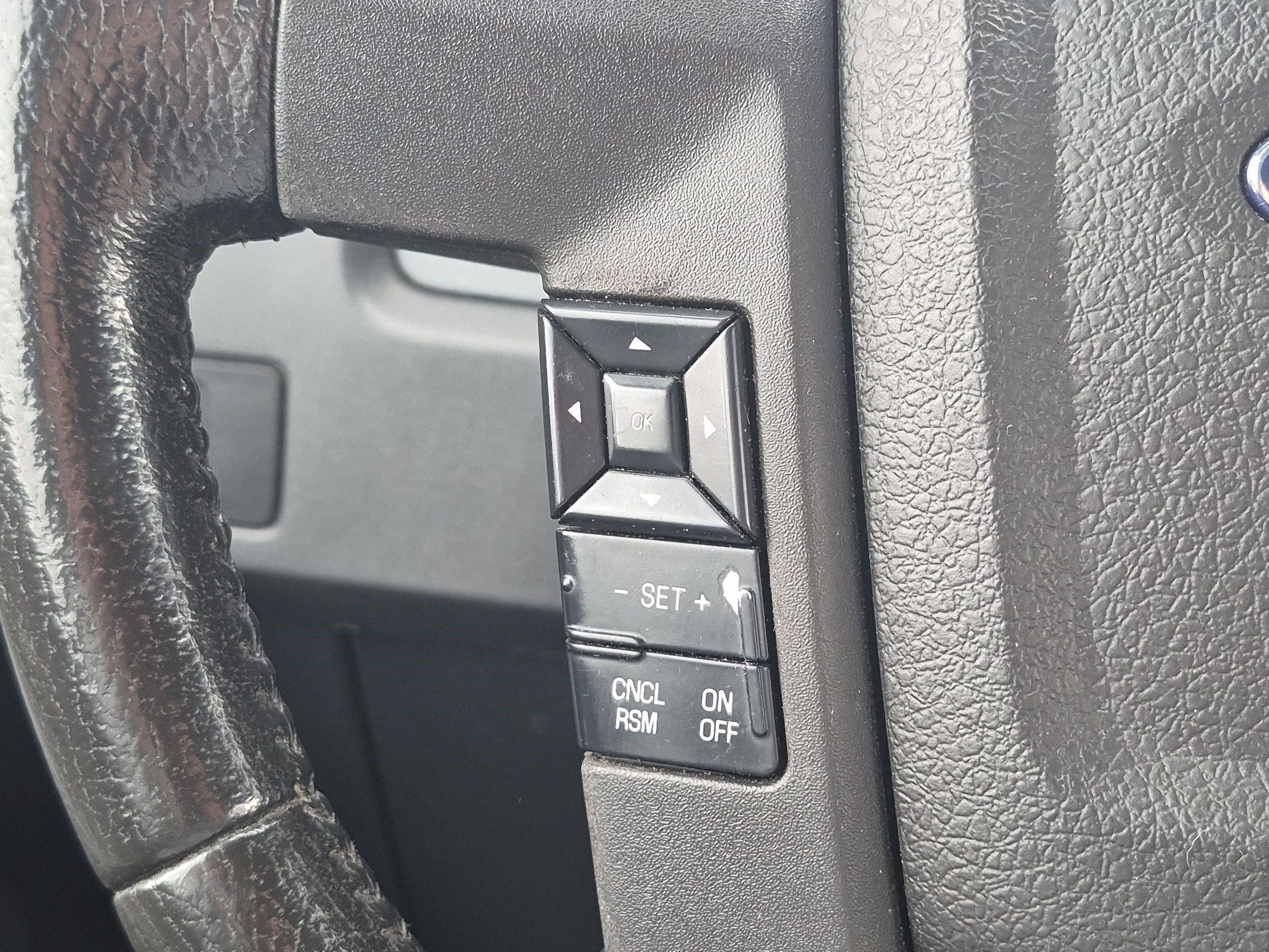 Used 2013 Blue Ford XLT image 17