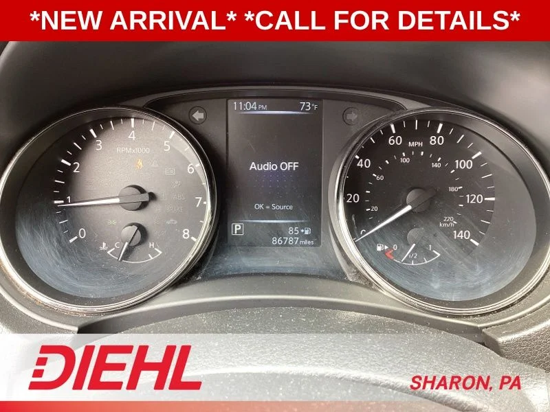2017 Nissan Rogue SV - Photo 11