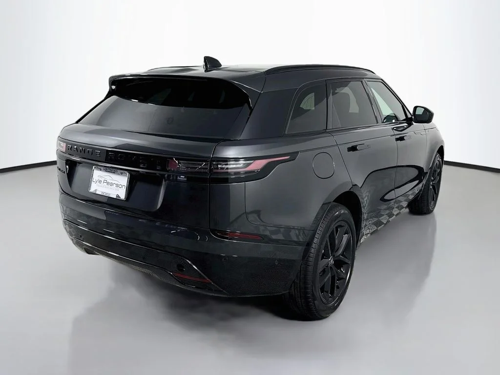 New 2026  Land Rover  image 9