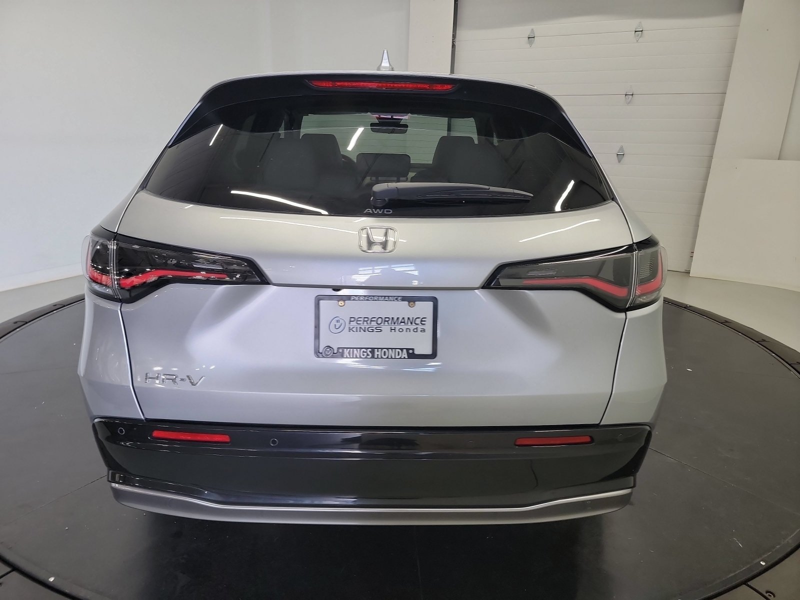 Certified Used 2025 Lunar Silver Metallic Honda AWD EX-L image 46