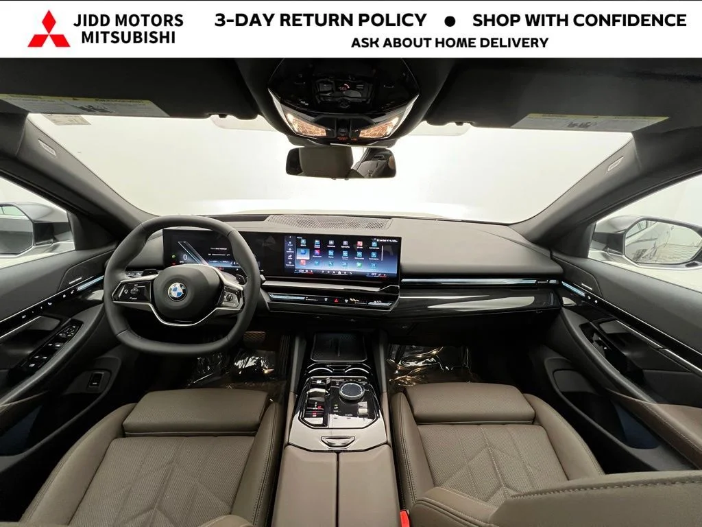 Used 2026 Black Sapphire Metallic BMW 530i xDrive image 5