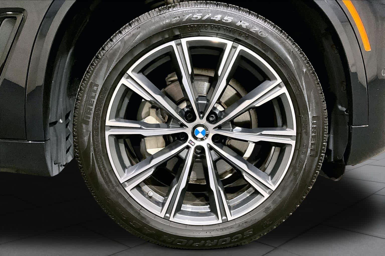 Used 2021 Carbon Black Metallic BMW xDrive40i image 20