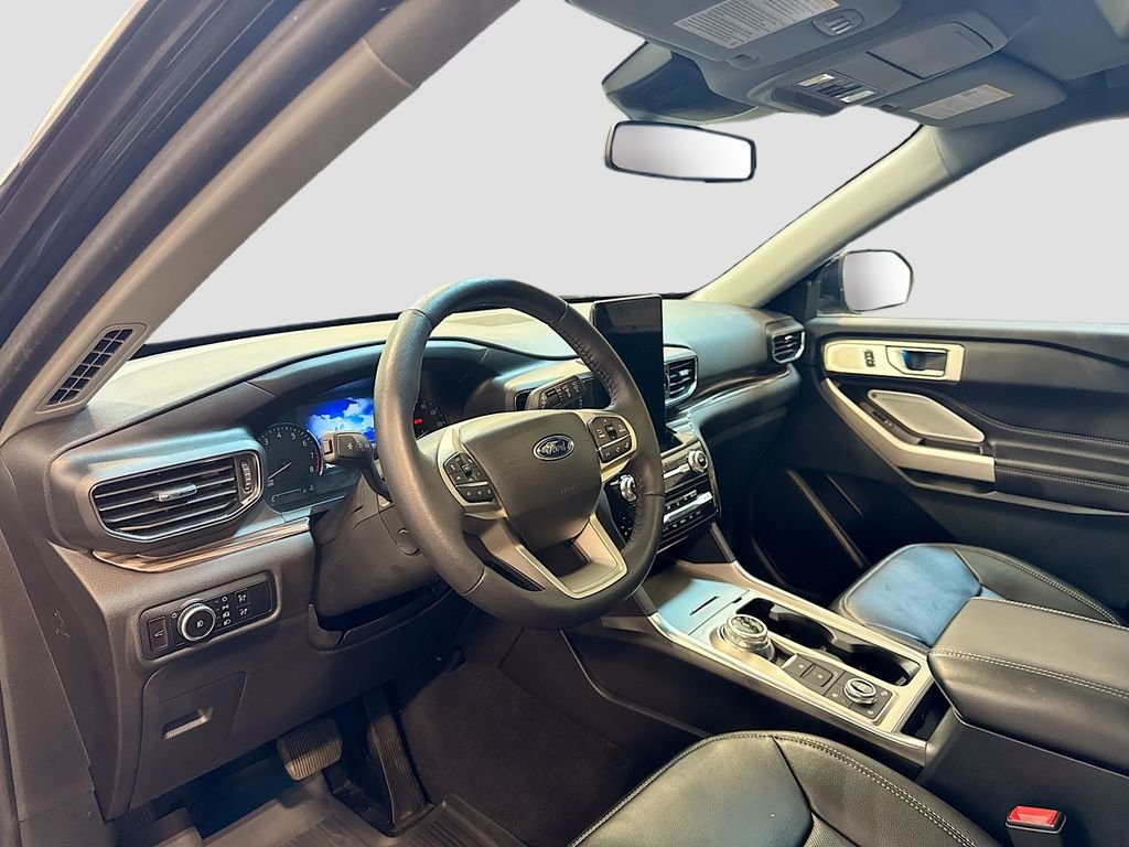 Used 2024 Black Ford Limited image 9