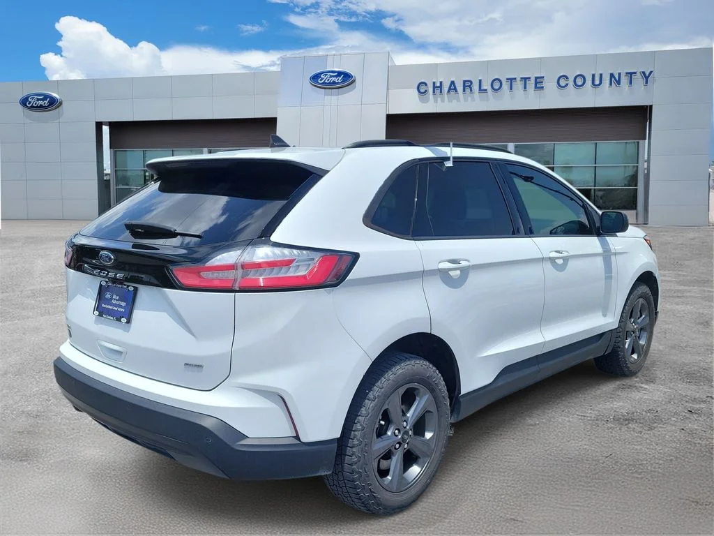 Certified Used 2023 White Ford SEL image 5