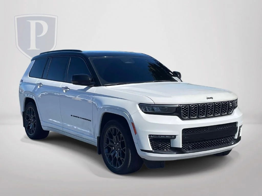 Used 2023 White Jeep Summit image 2