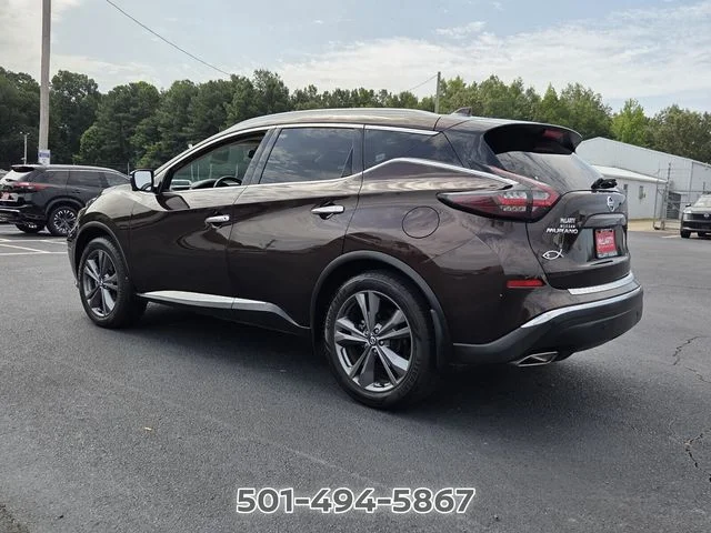 Used 2020 Brown Nissan Platinum image 3