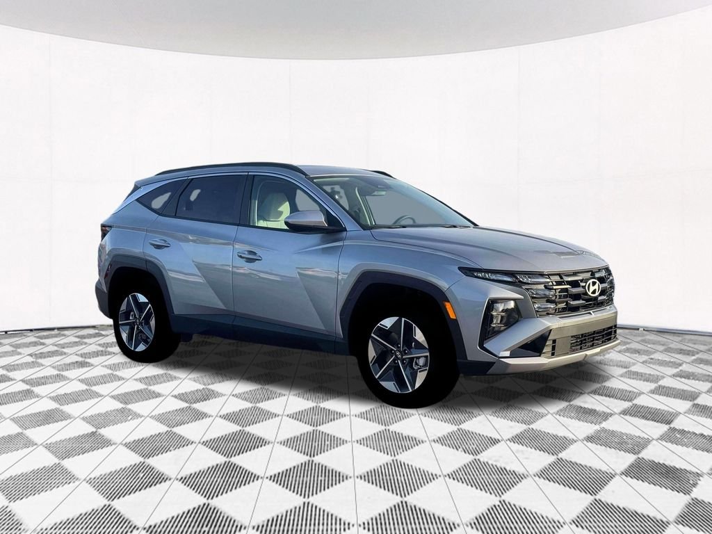 New 2026 Silver Hyundai SEL image 15