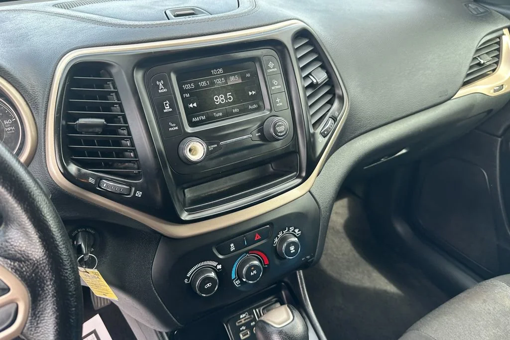 Used 2017 Gray Jeep Sport image 17