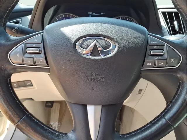 Used 2016  INFINITI 3.0t Premium image 14