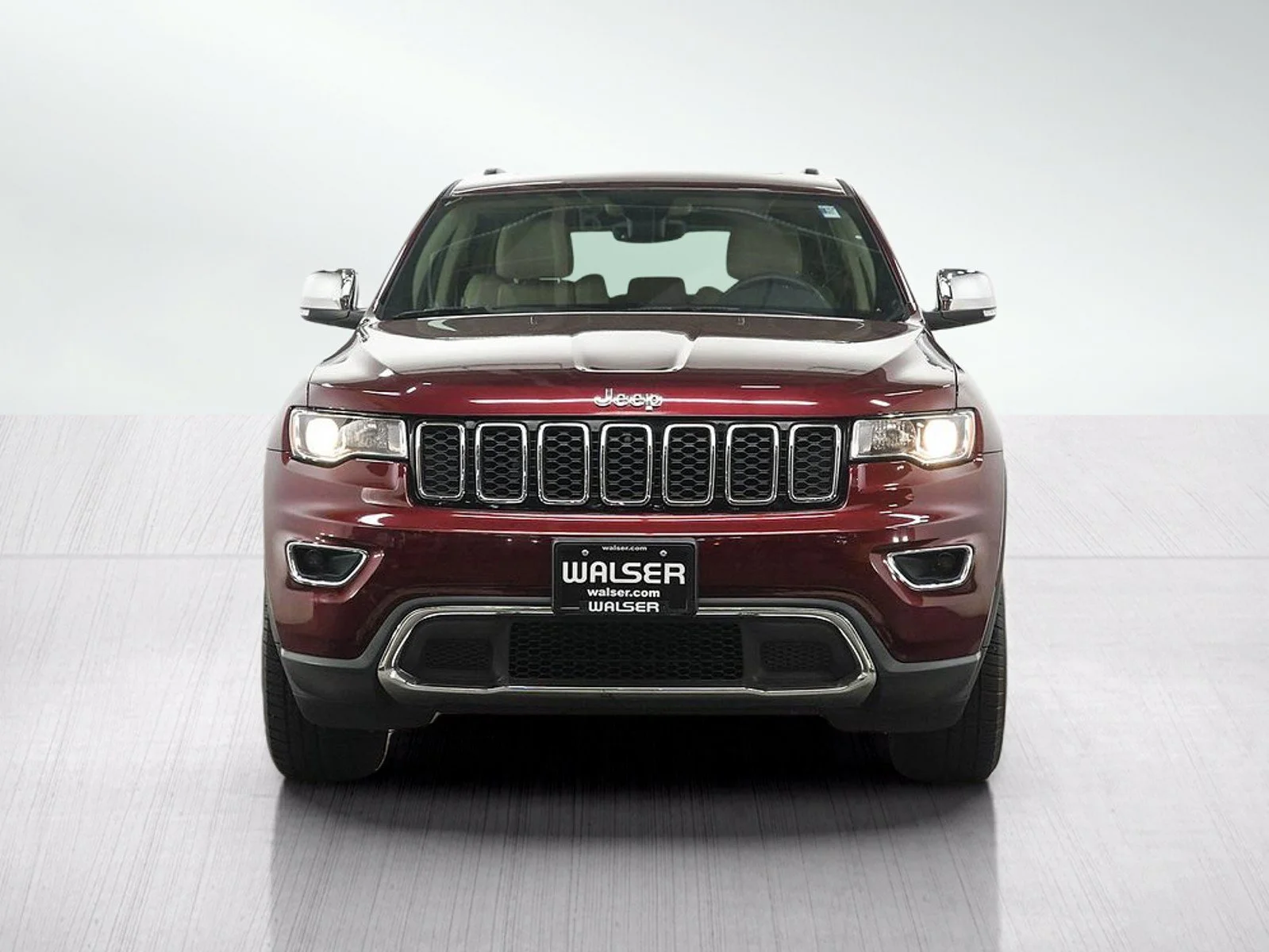 Used 2017 Velvet Red Pearlcoat Jeep Limited image 8