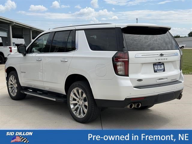 Used 2022 Iridescent Pearl Tricoat Chevrolet Premier image 15