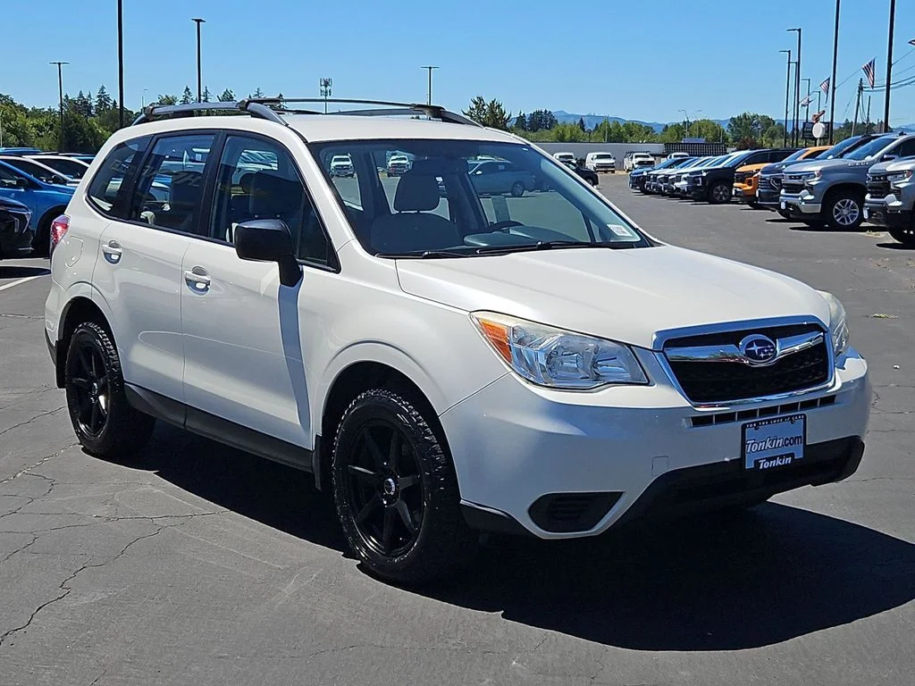 Used 2015 Satin White Pearl Subaru 2.5i image 8
