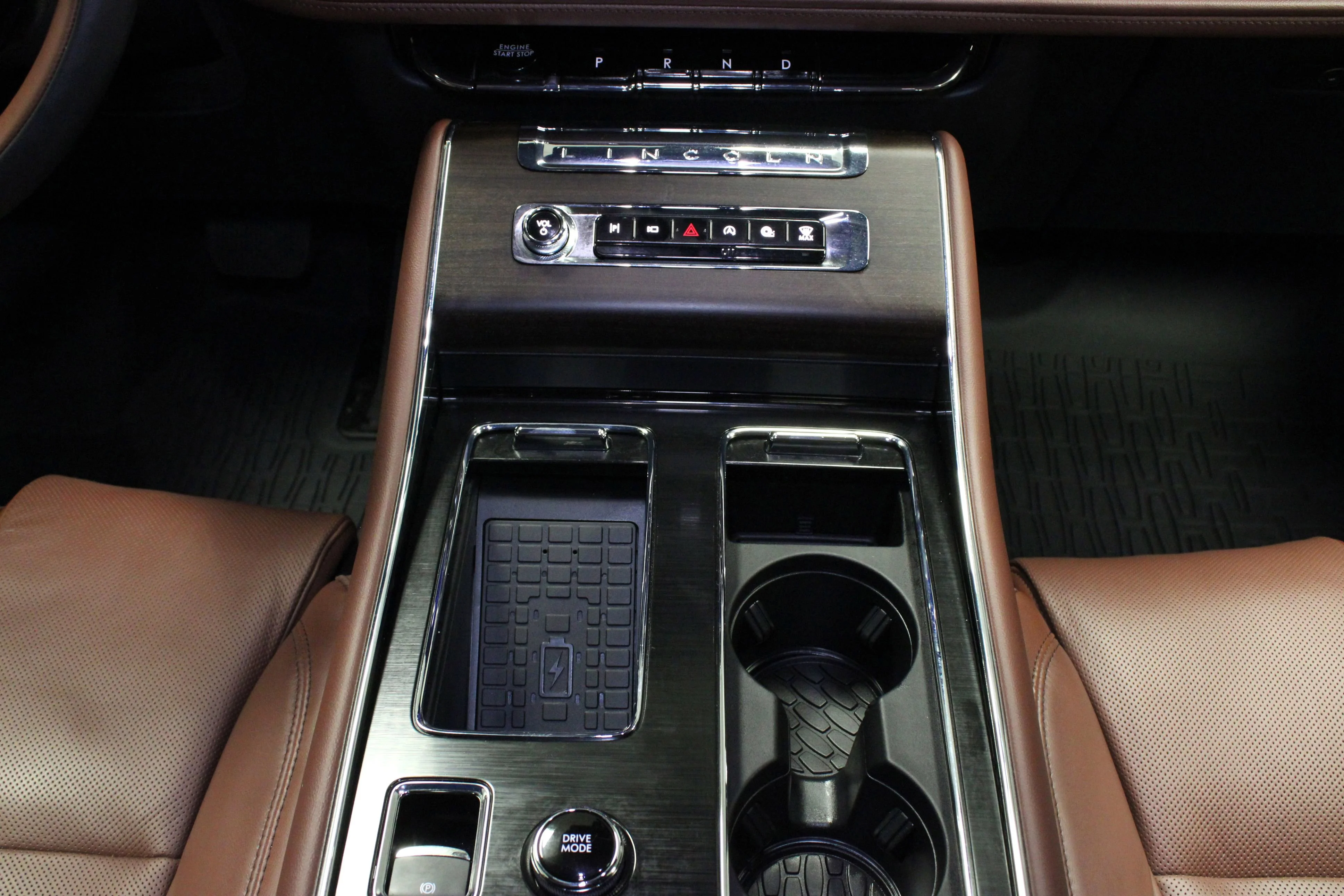 Used 2026 Black Metallic Lincoln Reserve image 21