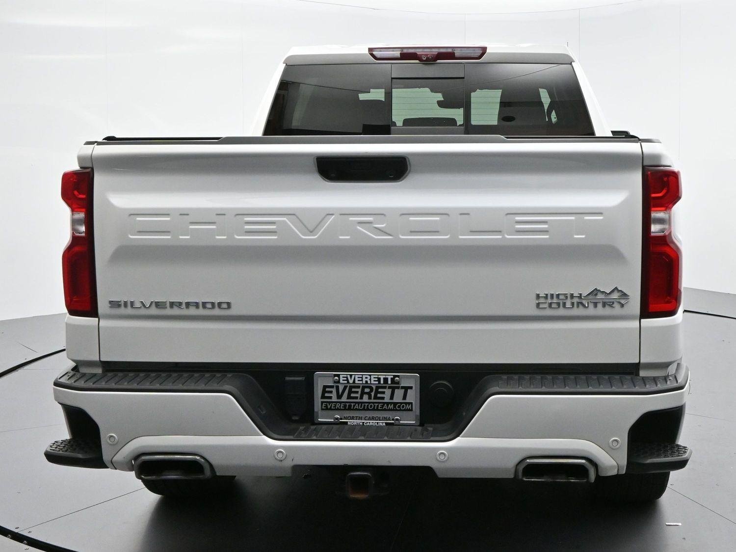 Used 2024 Iridescent Pearl Tricoat Chevrolet High Country image 6