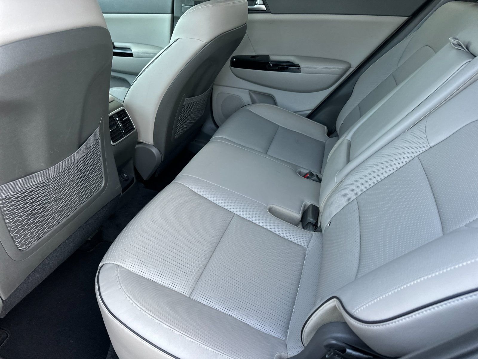 Used 2017 Pacific Blue Kia SX image 11