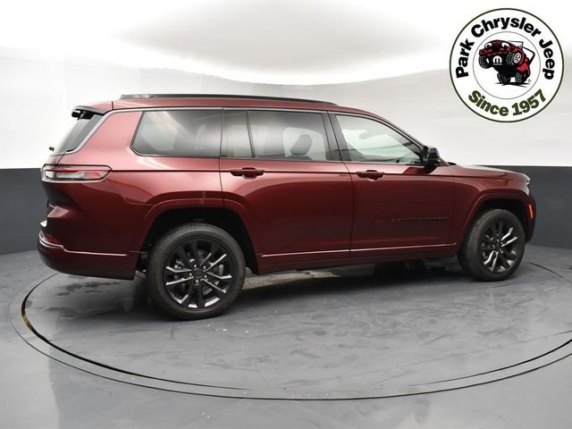 New 2026 Velvet Red Pearl-Coat Exterior Paint Jeep Limited image 6