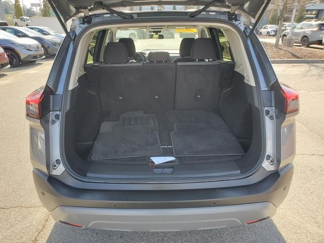 Used 2023 Gray Nissan SV image 10