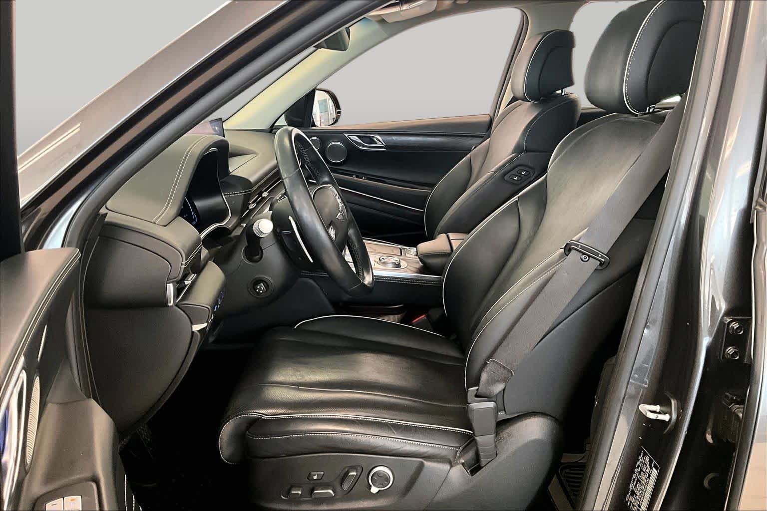 Used 2022 Himalayan Gray Genesis  image 7