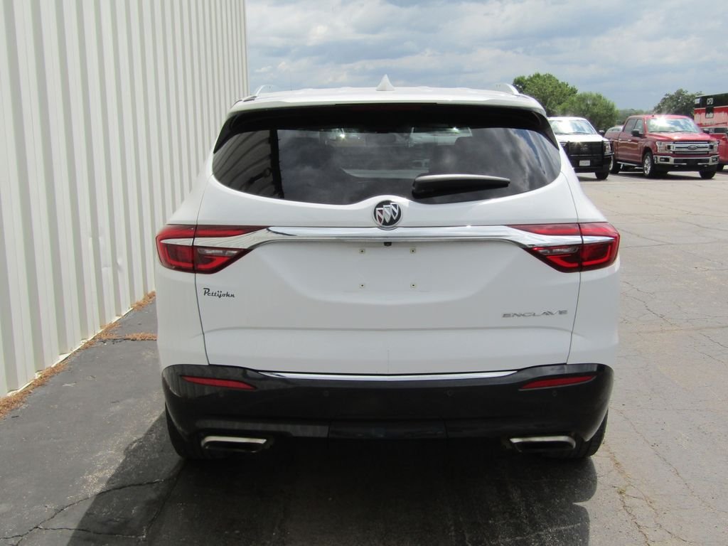 Used 2019 White Buick Essence image 4