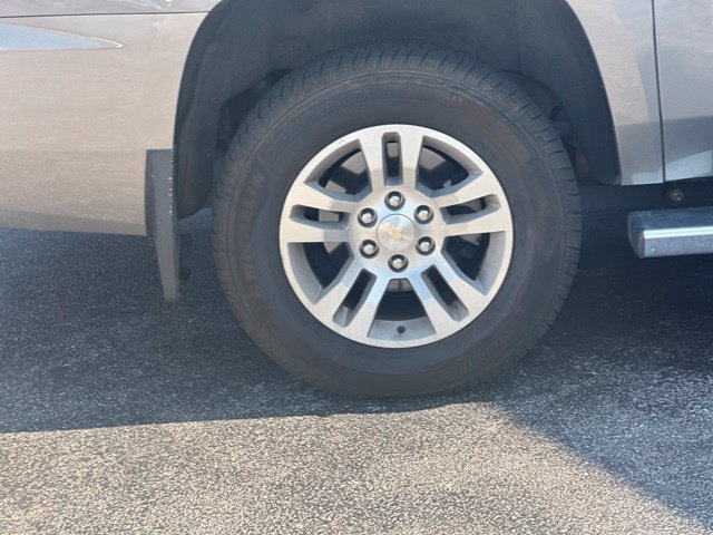 Used 2018 PEPPERDUST METALLIC Chevrolet LT image 10