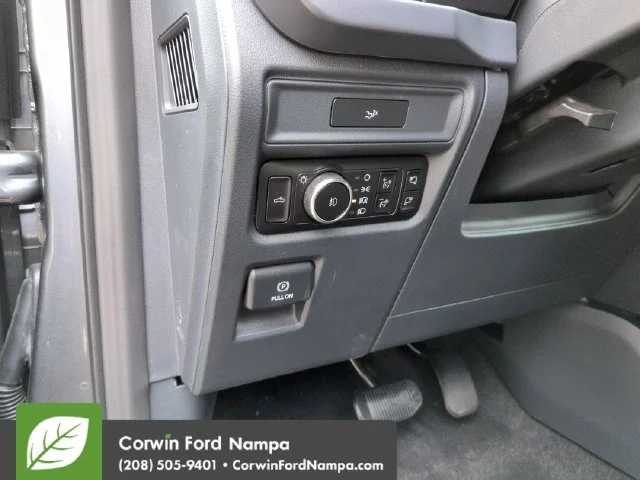 New 2026 Carbonized Gray Metallic Ford XLT image 13