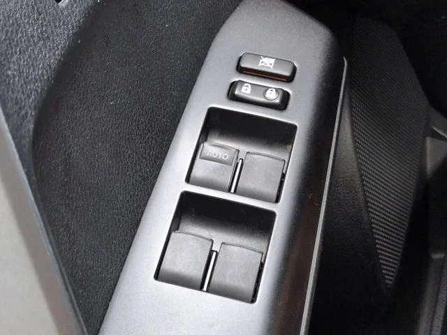 Used 2017 White Toyota LE image 22