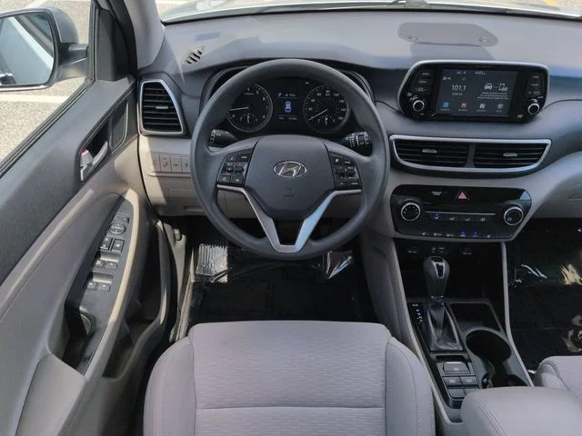 Used 2019 Silver Hyundai Value image 16