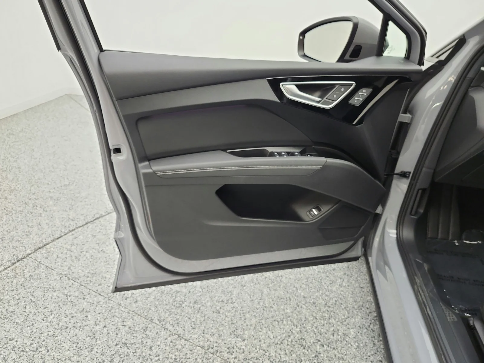 Used 2025 Pebble Gray Audi Premium Plus 55 quattro image 15