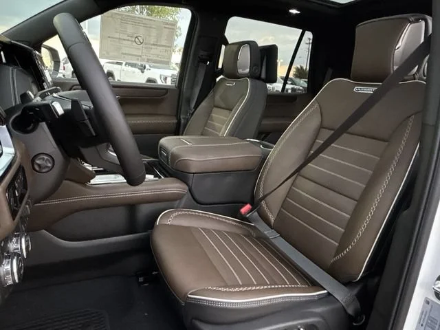 2027 GMC Yukon Denali Ultimate - Photo 23