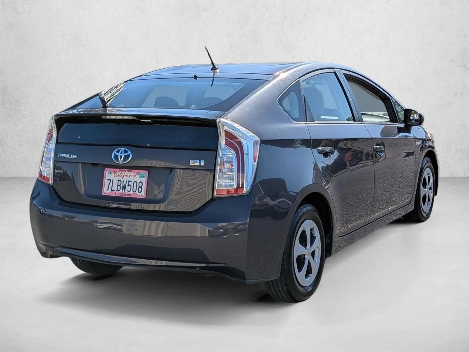 Used 2015 Winter Gray Metallic Toyota Two image 5