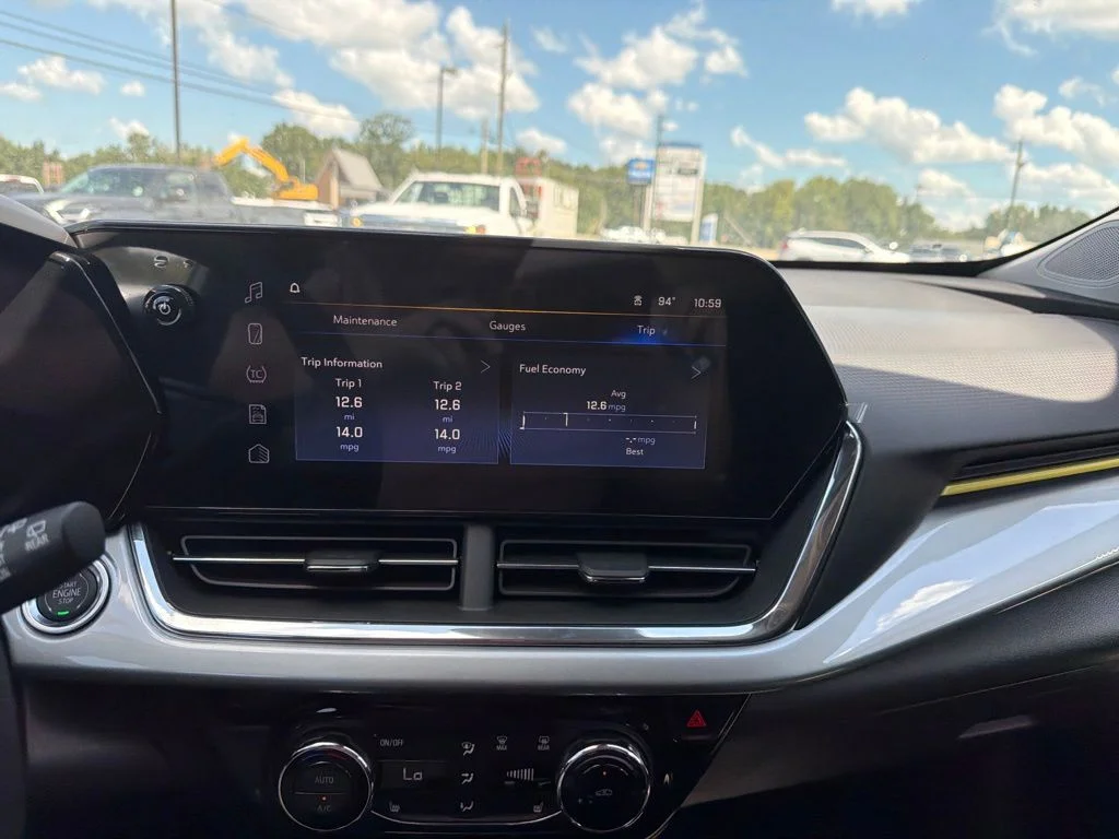 New 2026 Summit White Chevrolet LT image 17