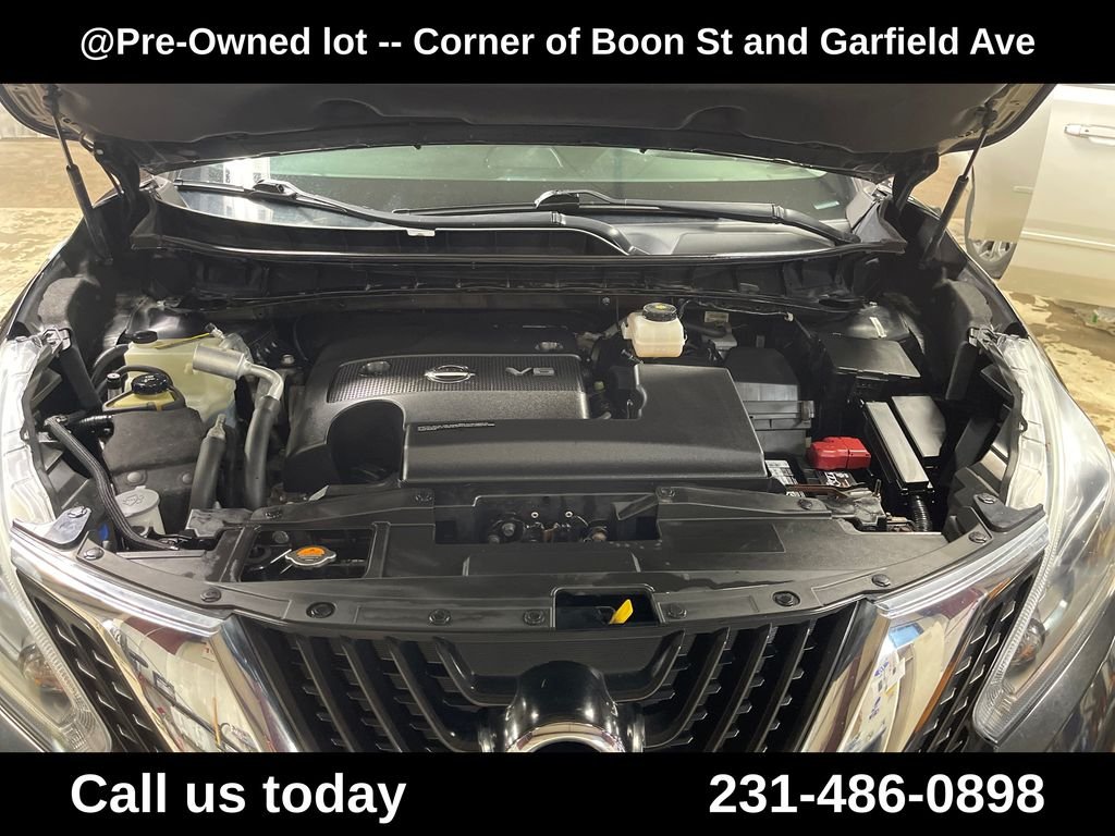 Used 2018 Black Nissan SL image 10