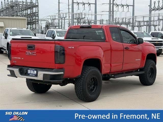 Used 2018 Cardinal Red GMC 4WD image 4