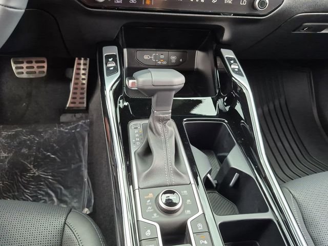 New 2026 Glacial White Pearl Kia X-Line SX AWD image 20