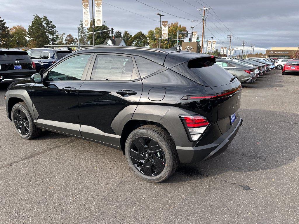 New 2027 Black Hyundai SEL Sport AWD image 4