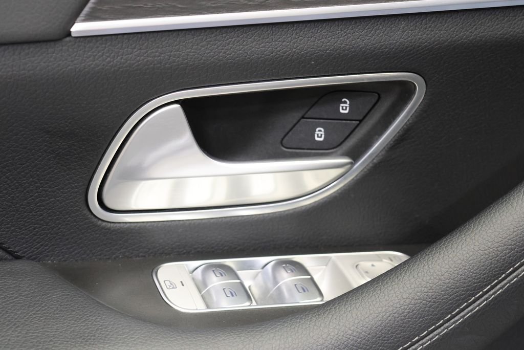 Certified Used 2024 Polar White Mercedes-Benz GLE 450 image 35